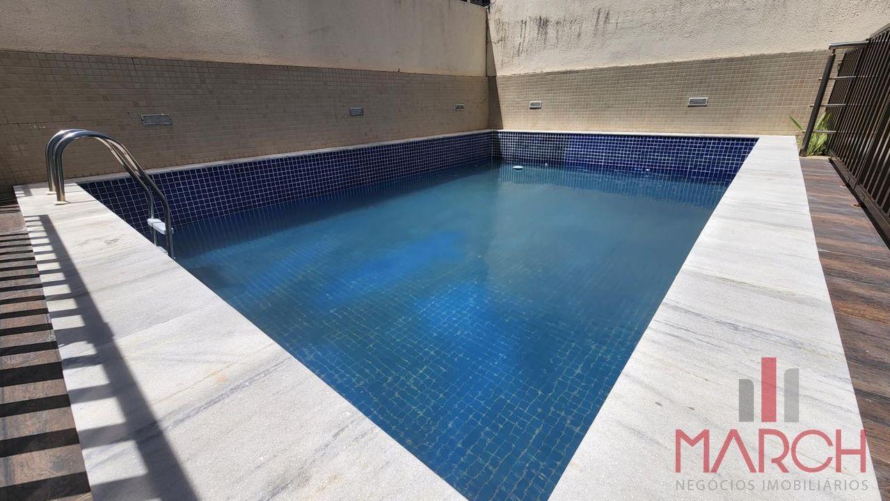 piscina do condomnio