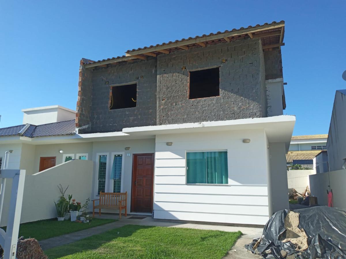 Casa para Venda - Florianópolis / SC no bairro Ingleses do Rio Vermelho, 3  dormitórios, sendo 1 suíte, 2 banheiros, 1 vaga de garagem, área total  165,00 m², área construída 80,00 m², área útil 165,00 m²