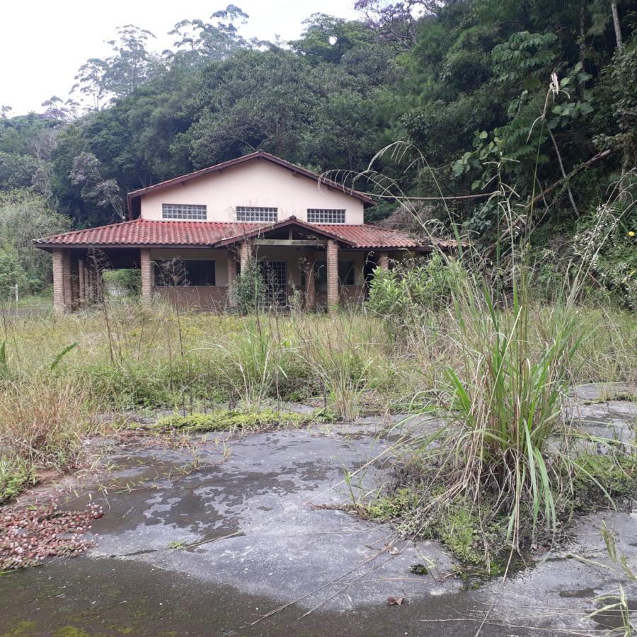 Casas com churrasqueira à venda em Riacho Grande, São Bernardo do