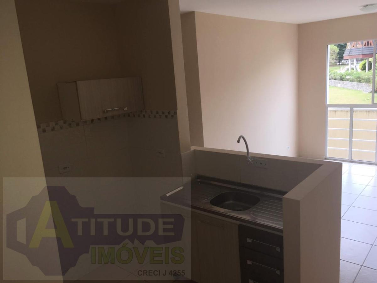 Apartamento à venda no bairro Estação em Araucária/PR