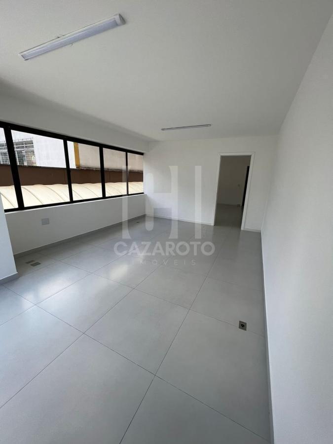 SALA COMERCIAL PARA VENDA na Rua Conselheiro Laurindo, no Centro de Curitiba Curitiba / PR com1 banheiro, 1 vaga erea de 106,00 m