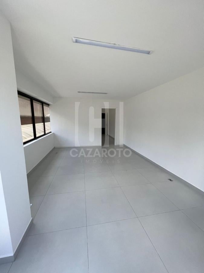 SALA COMERCIAL PARA VENDA na Rua Conselheiro Laurindo, no Centro de Curitiba Curitiba / PR com1 banheiro, 1 vaga erea de 106,00 m