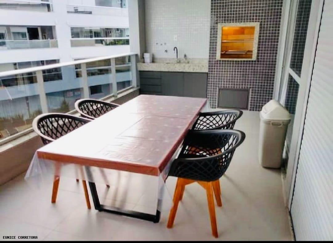 Apartamento para Venda - Florianópolis / SC no bairro Ingleses do Rio  Vermelho, 3 dormitórios, sendo 1 suíte, 2 banheiros, 2 vagas de garagem,  mobiliado, área total 145,00 m², área útil 118,00 m²