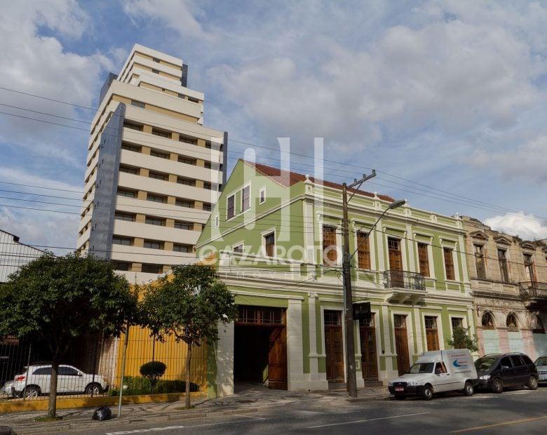 COBERTURA PARA VENDA  na Rua Baro Do Rio Branco, Centro - Curitiba / PR no LIFESPACE ESTAO  com 2  dormitrios, 1 sute, 1 banheiro, 2 vagas, rea Total: 226,00 ao Lado do Shopping Estao