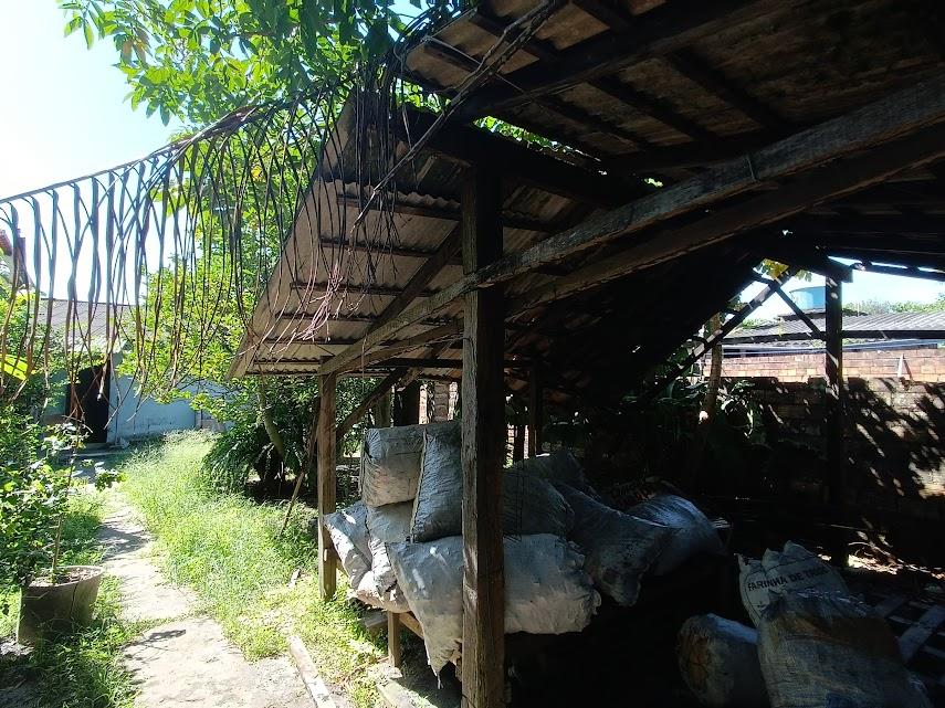 Terreno a venda na 8 de maio