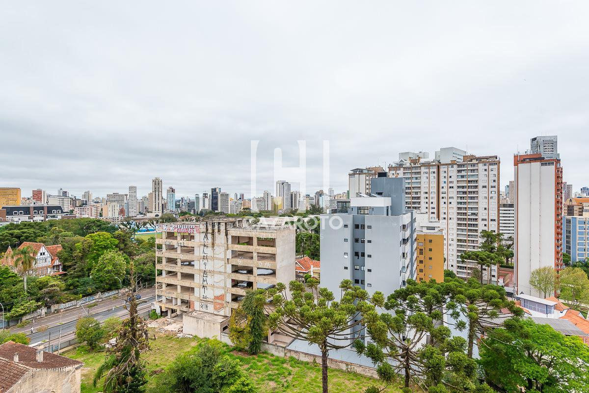 APARTAMENTO PARA VENDA na Avenida Joo Gualberto, no Alto da Glria emCuritiba / PR com3 dormitrios, 1 sute, 2 banheiros, 2 vagas, rea Total: 187,00 m de rea total