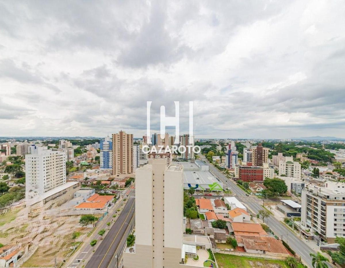 COBERTURA PARA VENDA na Rua Vereador Garcia Rodrigues Velho no bairro Cabral em Curitiba / PR com3 dormitrios, 3 sutes, 3 banheiros, 3 vagas155,00 M2 de rea privativa