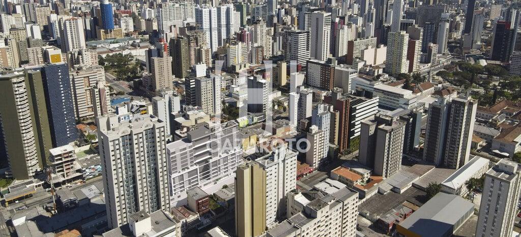 SALA COMERCIAL PARA VENDA na Avenida Sete de Setembro, no bairro Centro em Curitiba / PR no ComercialMD.7 com1 banheiro e31,40 M de rea privativa