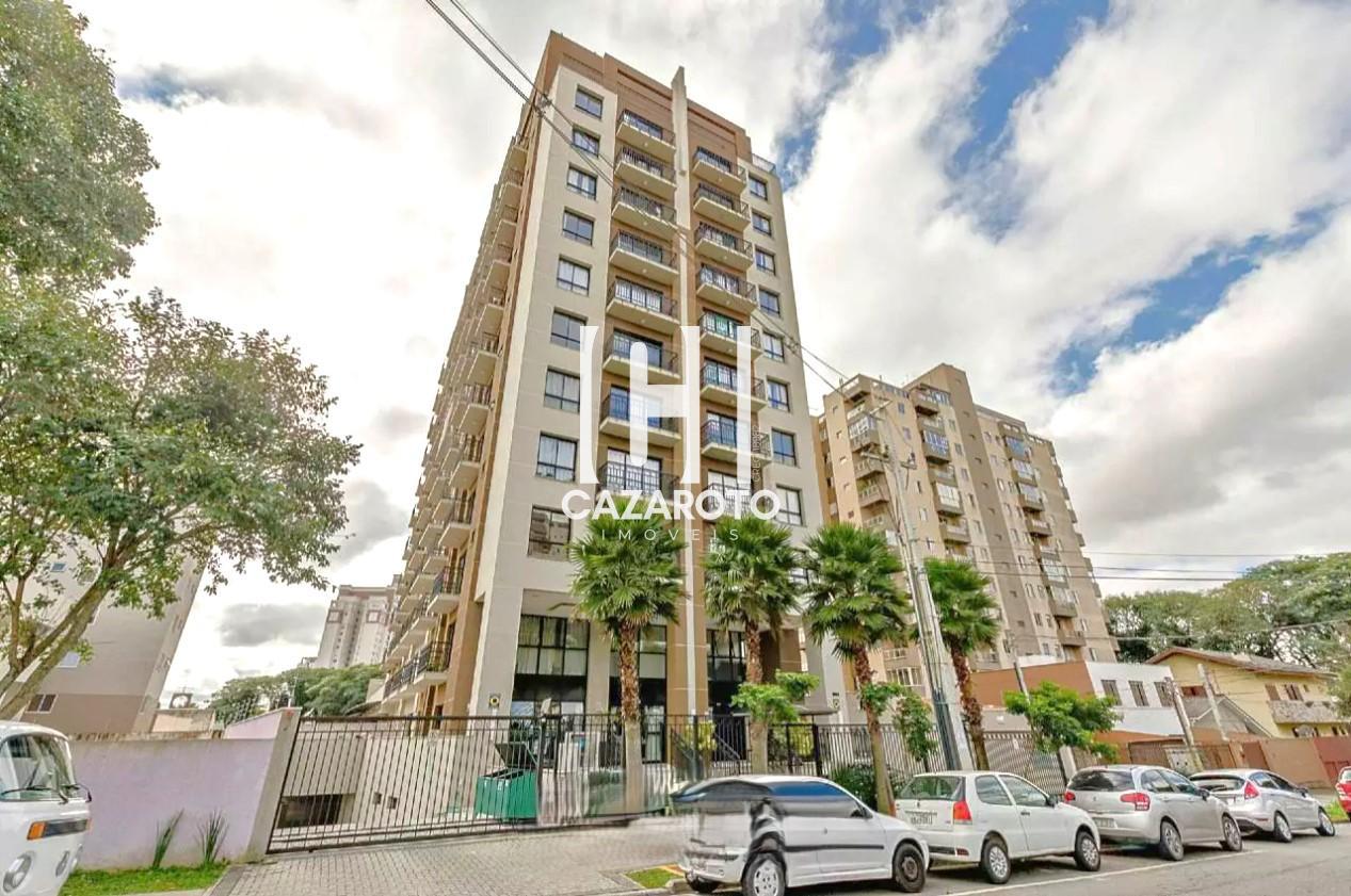 Studio moderno com varanda  venda no Porto, Curitiba! Localizado a 450m do Shopping Palladium e com condomnio completo (academia, piscina, salo de festas e etc).