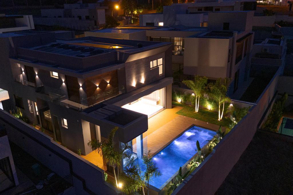 Casa em Condomínio