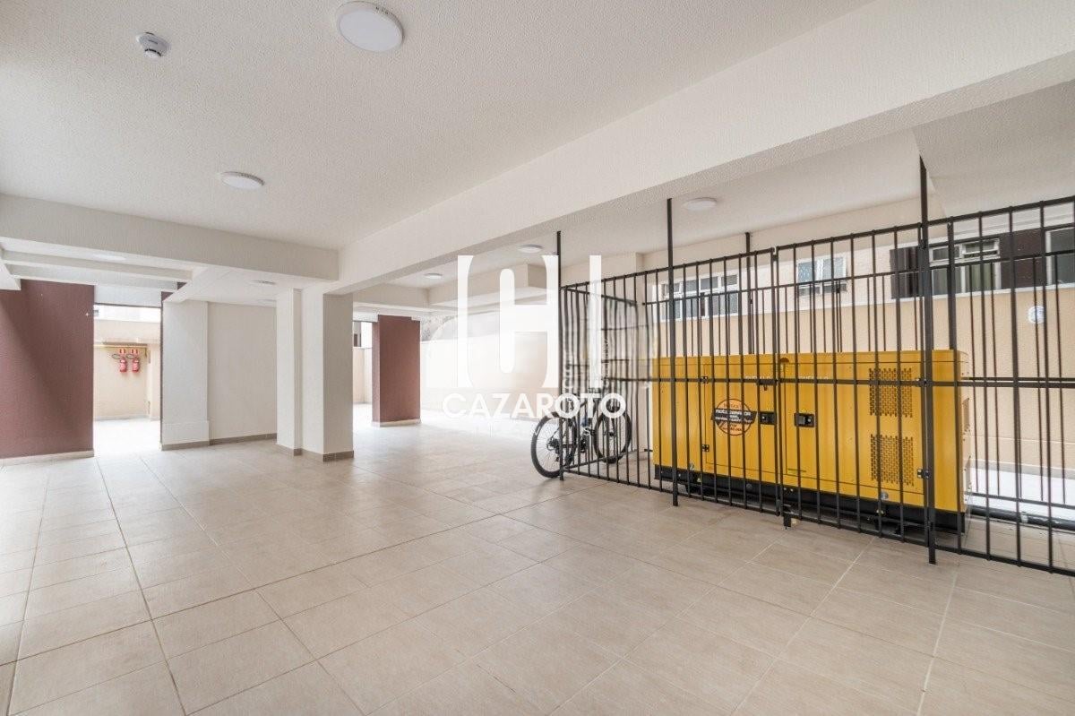 Oportunidade Imperdvel no La Tour: Apartamento com 1 DormitrioModerno Totalmente Mobiliado e Decorado no Centro de Curitiba com 35 M