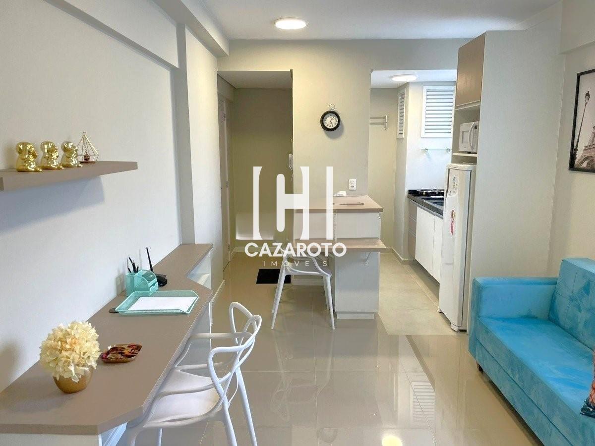 Oportunidade Imperdvel no La Tour: Apartamento com 1 DormitrioModerno Totalmente Mobiliado e Decorado no Centro de Curitiba com 35 M