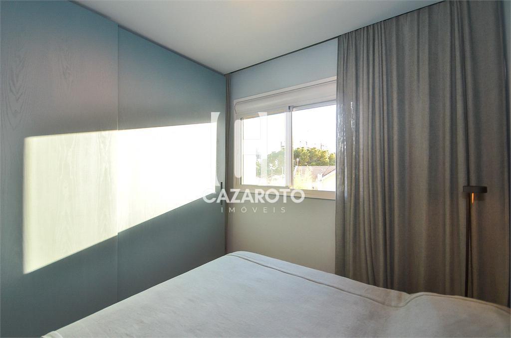 APARTAMENTO MOBILIADO&DECORADOPARA VENDA na Rua Vereador Washington Mansur no bairro Ah emCuritiba / PR com3 dormitrios, 1 sute, 2 banheiros, 2 vagas e97,70 M de rea privaitva