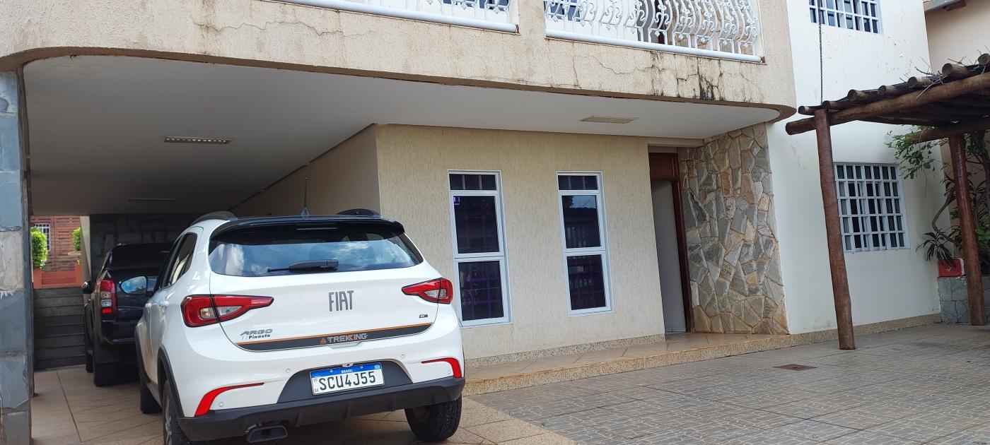 FRENTE CASA