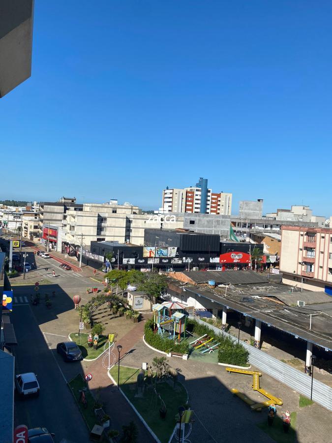 VISTA DA SACADA PARA O CENTRO DA CIDADE