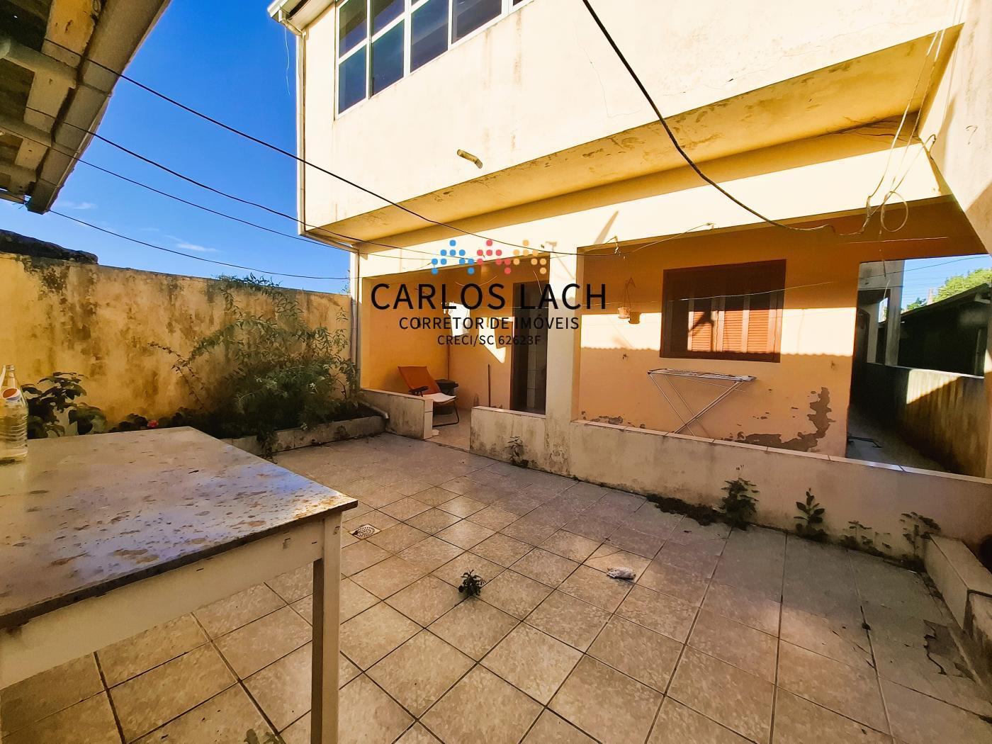 Casa em Laguna para investimento em aluguel