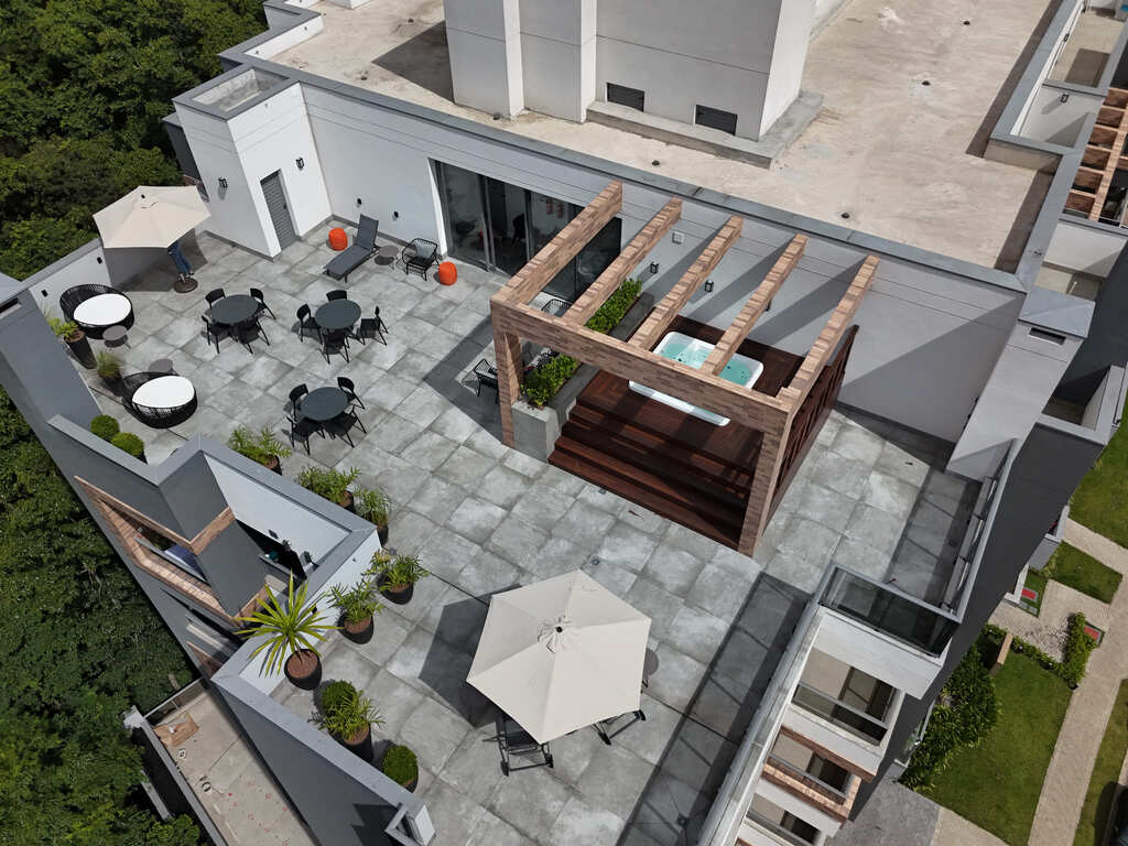 rea comum externa com jacuzzi