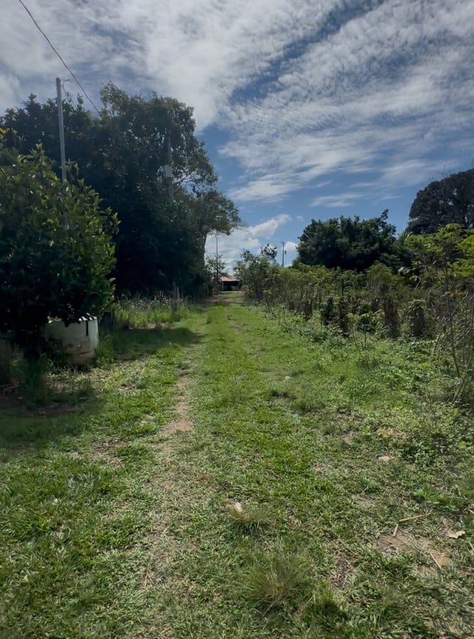 RUA ACESSO AO RIO / 100 METROS