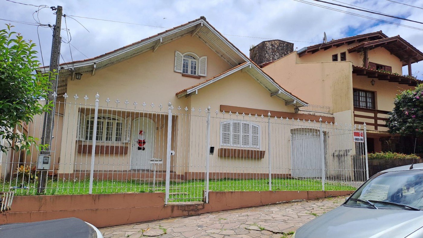 Casa para Venda, em Lages, bairro Centro, 4 dormitórios, 3 banheiros, 1 suíte, 2 vagas