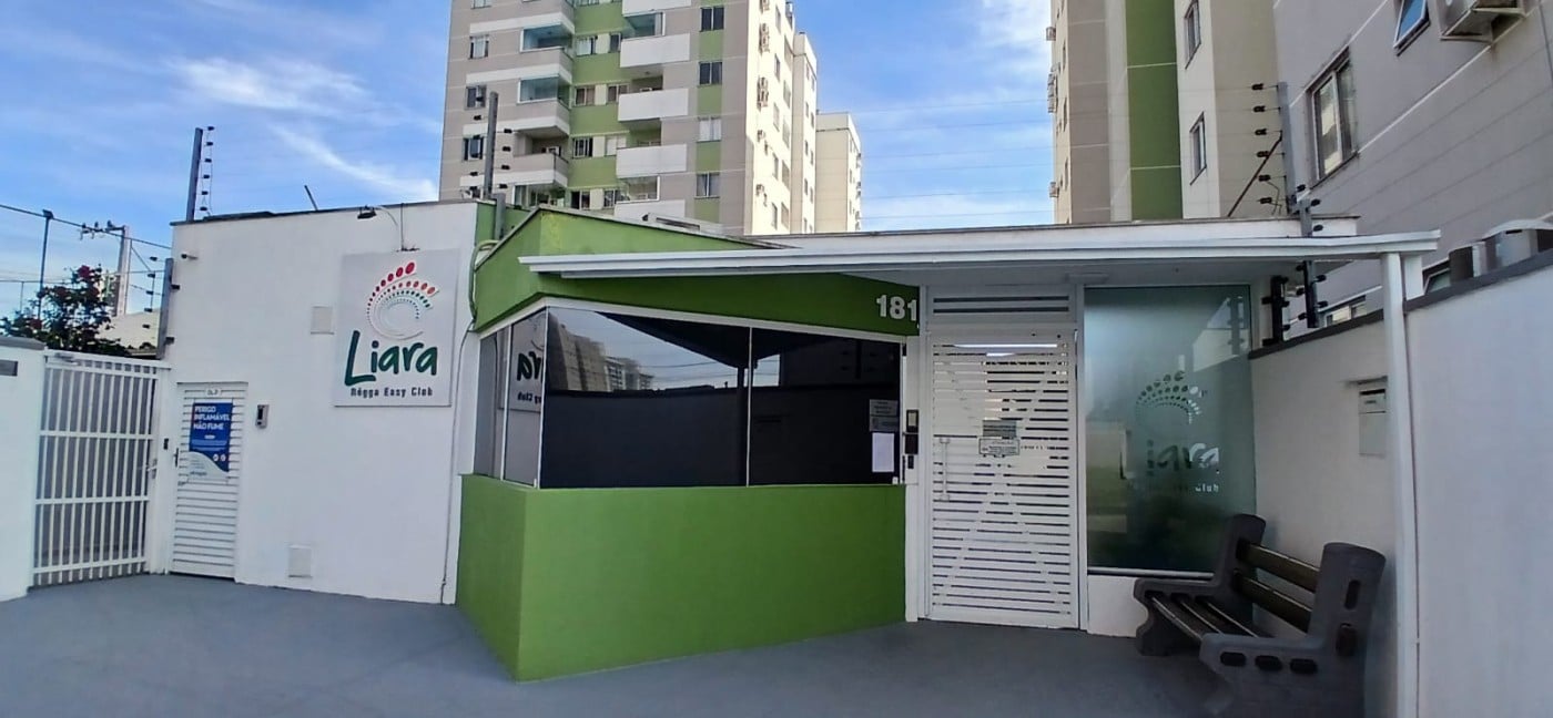 Apartamento para Locao em Balnerio Piarras, Centro