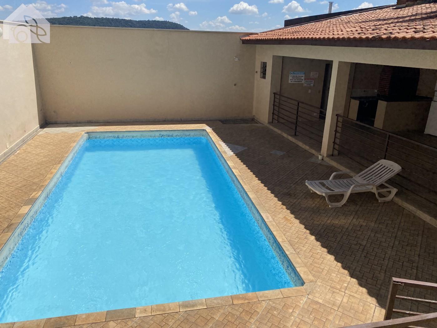 Piscina- Condomnio