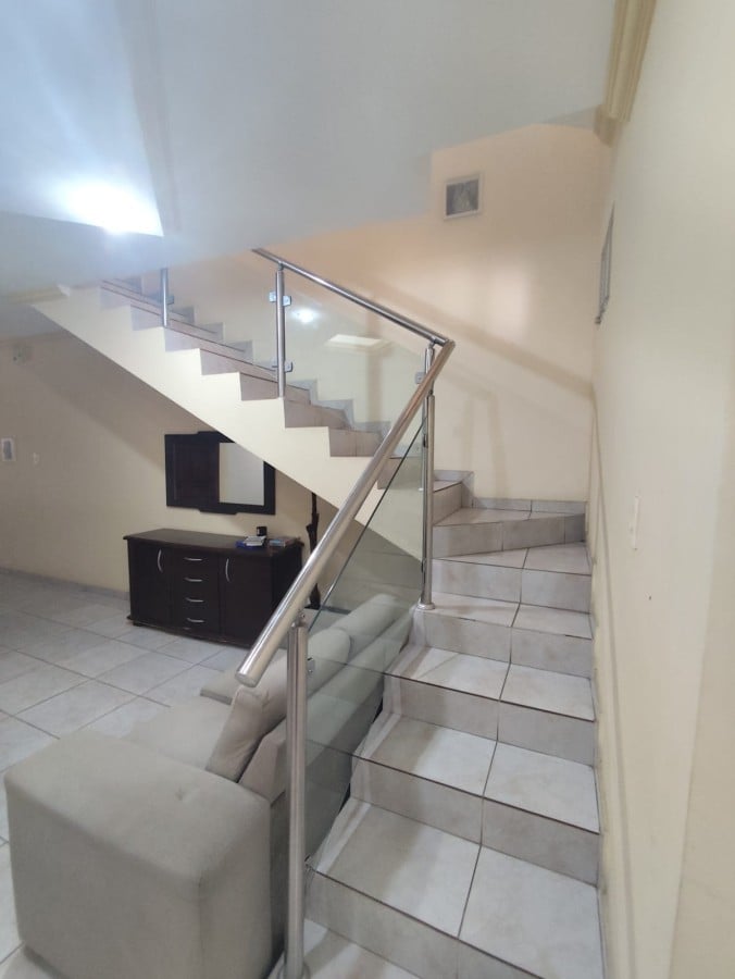 ESCADA DE ACESSO AO 1 ANDAR