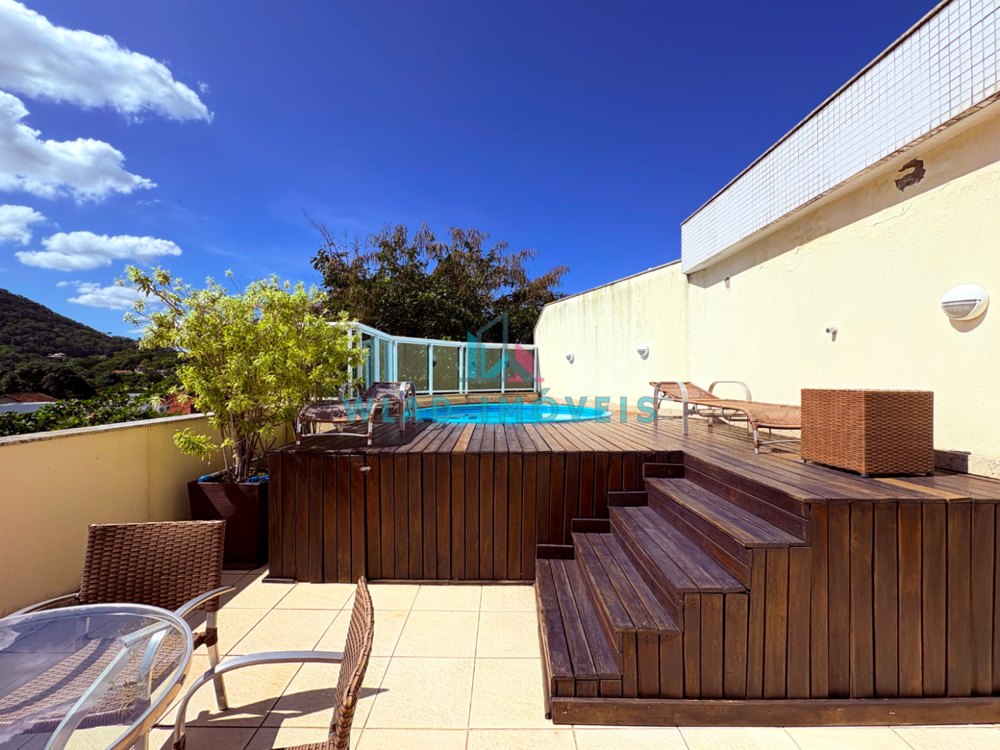 Piscina do Condomnio