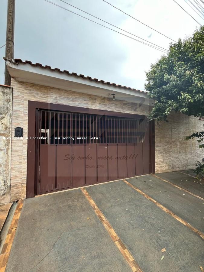 Casa 3 dormitórios
