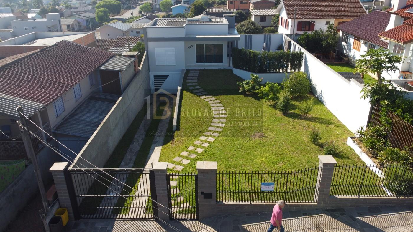 Casa para Venda, em Erechim, bairro Copas Verdes, 1 dormitório, 1 banheiro, 1 vaga