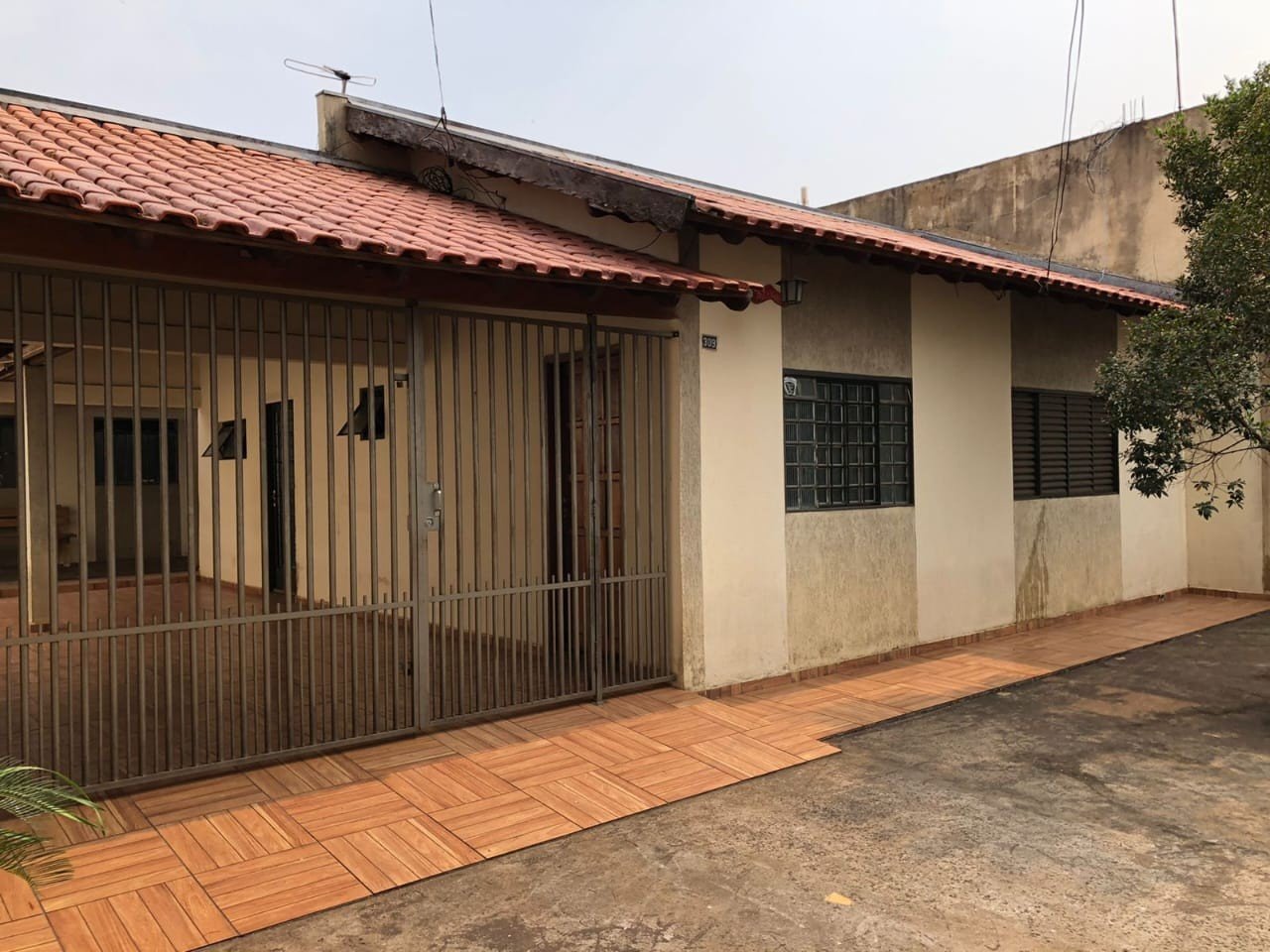 Casa Usada para Venda, em Sarandi, bairro Jardim Escala, 2 dormitórios, 1 banheiro, 1 vaga