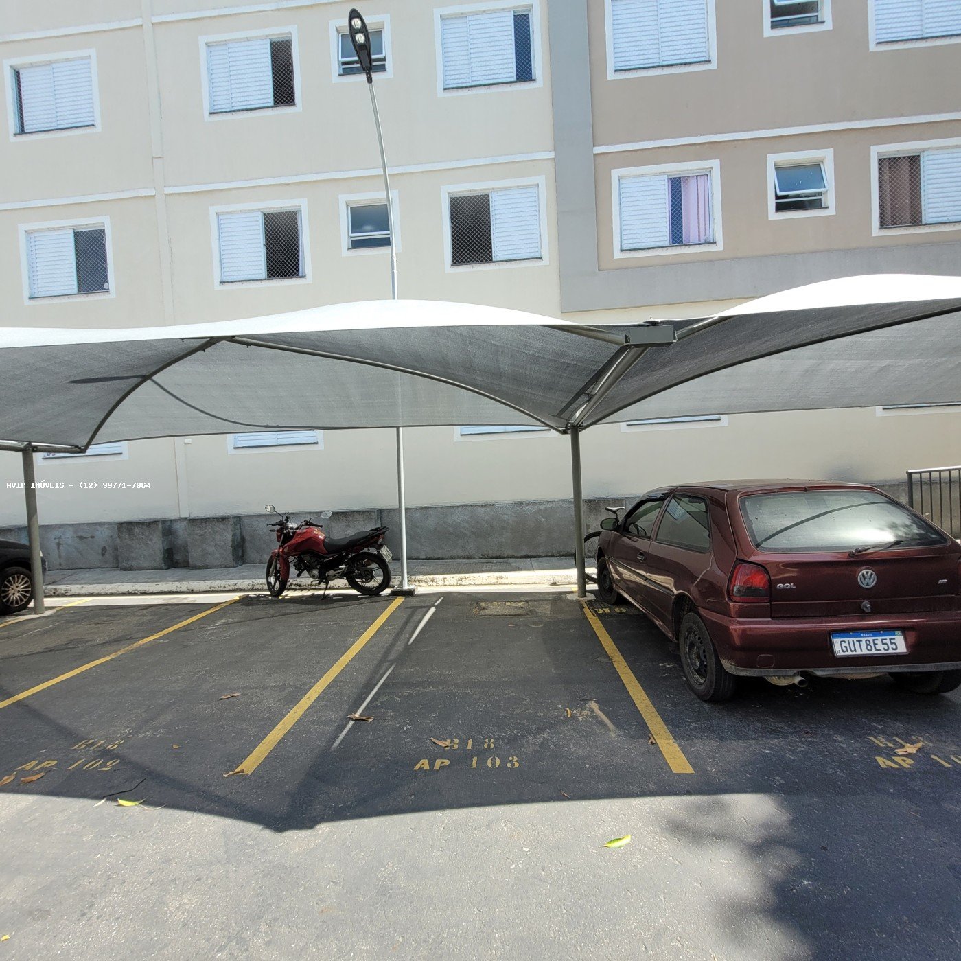 Garagem coberta