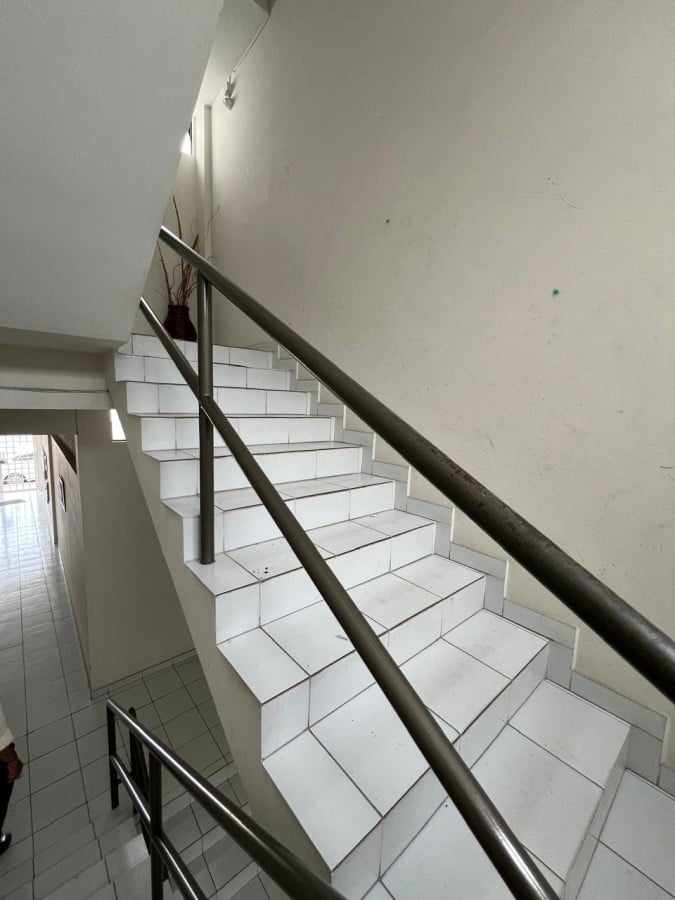 ESCADA DE ACESSO