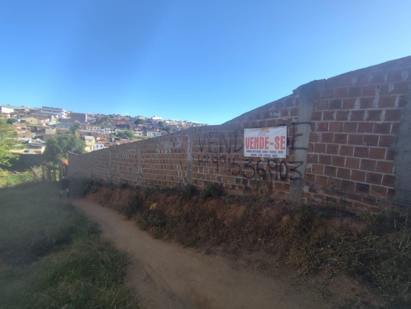 FRENTE DO TERRENO