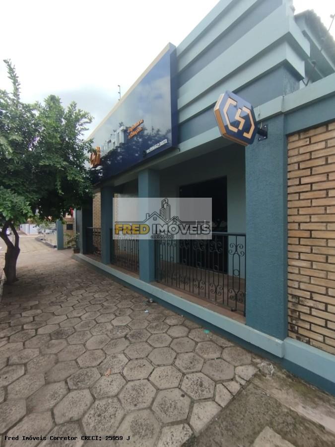 Casa para Venda, em São Borja, bairro Centro, 3 dormitórios, 2 banheiros, 2 vagas