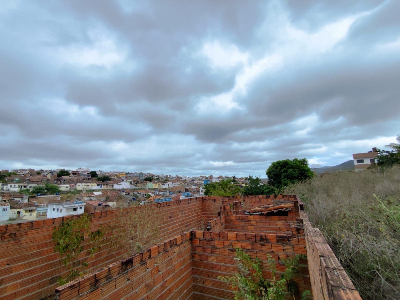 VISTA DO TERRENO