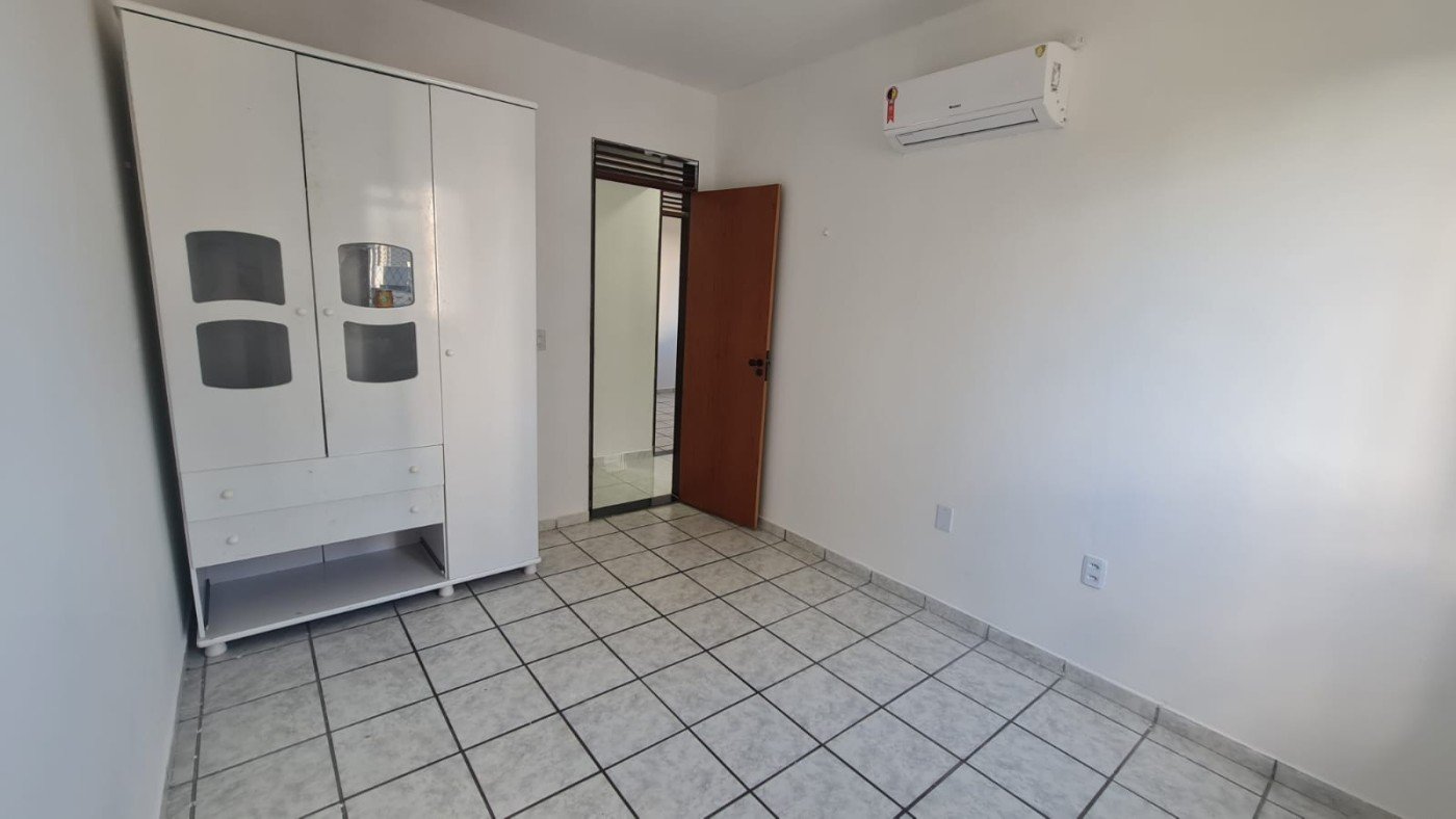 sute com ar condicionado