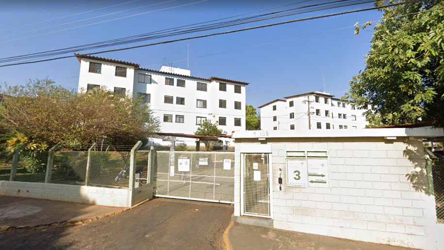 Apartamento para Venda, em Bauru, bairro Parque Residencial das Camélias, 2 dormitórios, 1 banheiro, 1 vaga