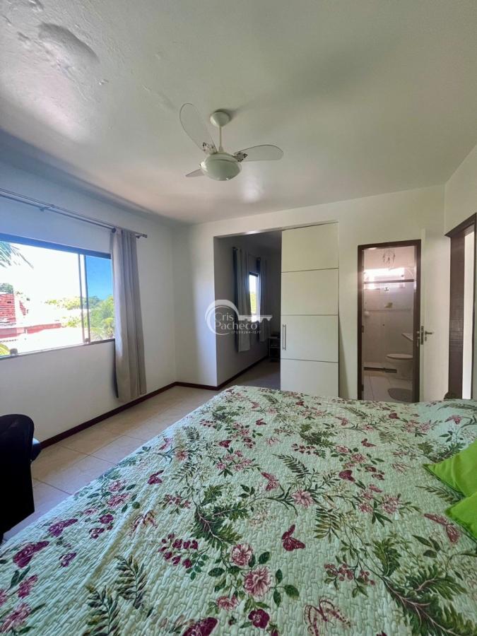 Suíte principal com closet