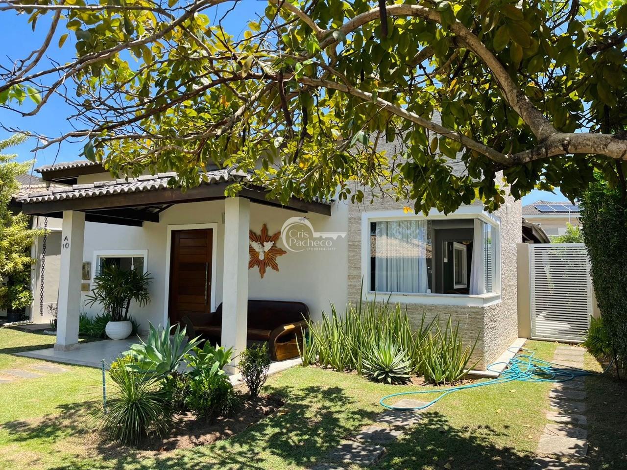 Fachada com jardim américano