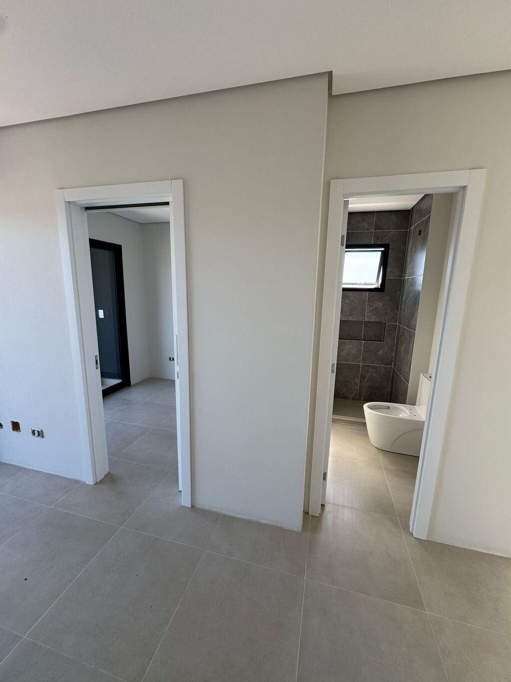 Quarto e banheiro