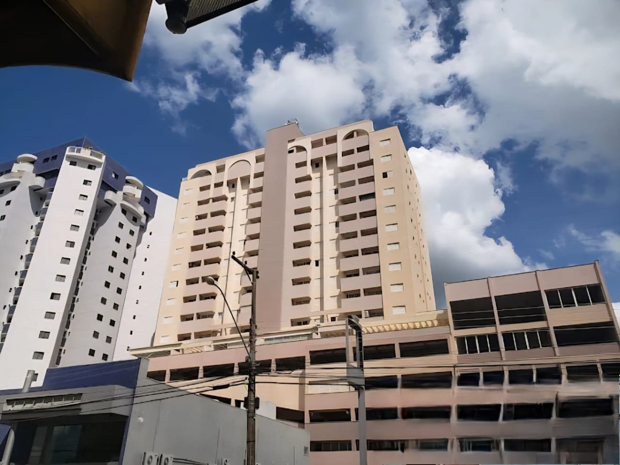 Apartamento para Venda, em Bauru, bairro Vila Nova Cidade Universitária, 1 dormitório, 1 banheiro, 2 vagas