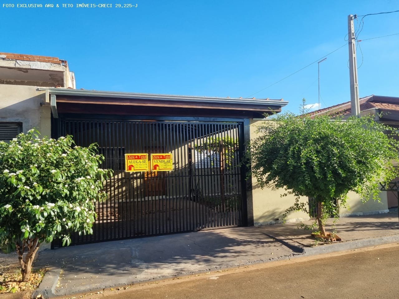 Casa Térrea para Venda, em Pirassununga, bairro TERRA AZUL, 3 dormitórios, 2 banheiros, 2 vagas