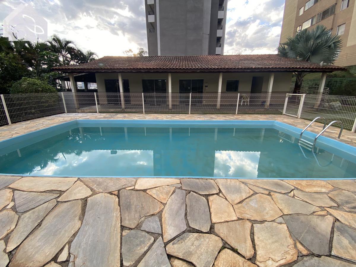 Piscina- Condomnio