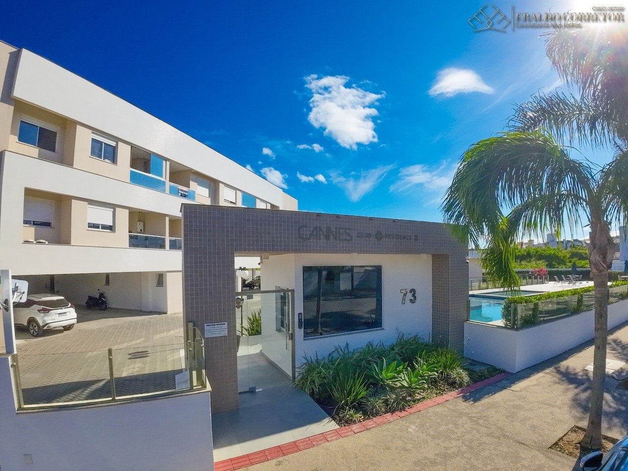 Apartamento para Venda, em Florianópolis, bairro Ingleses do Rio Vermelho, 2 dormitórios, 2 banheiros, 1 suíte, 2 vagas