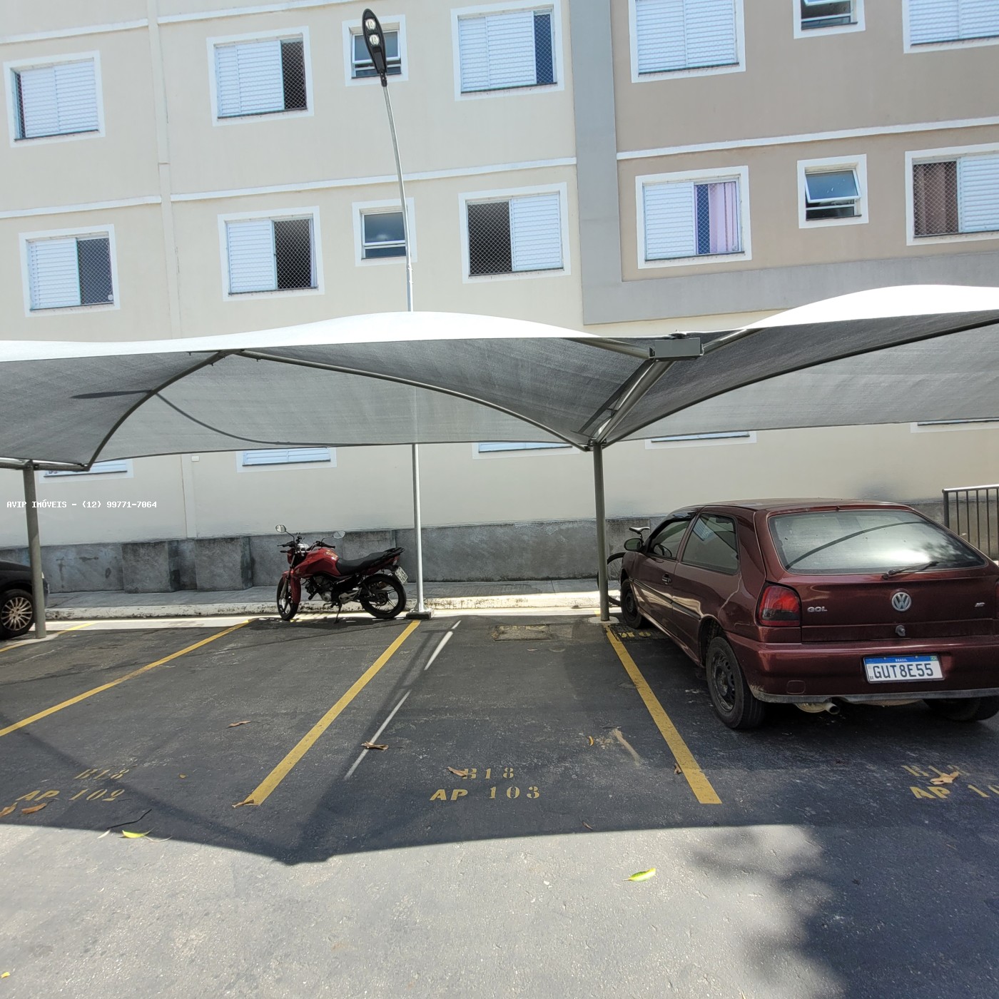 Garagem coberta
