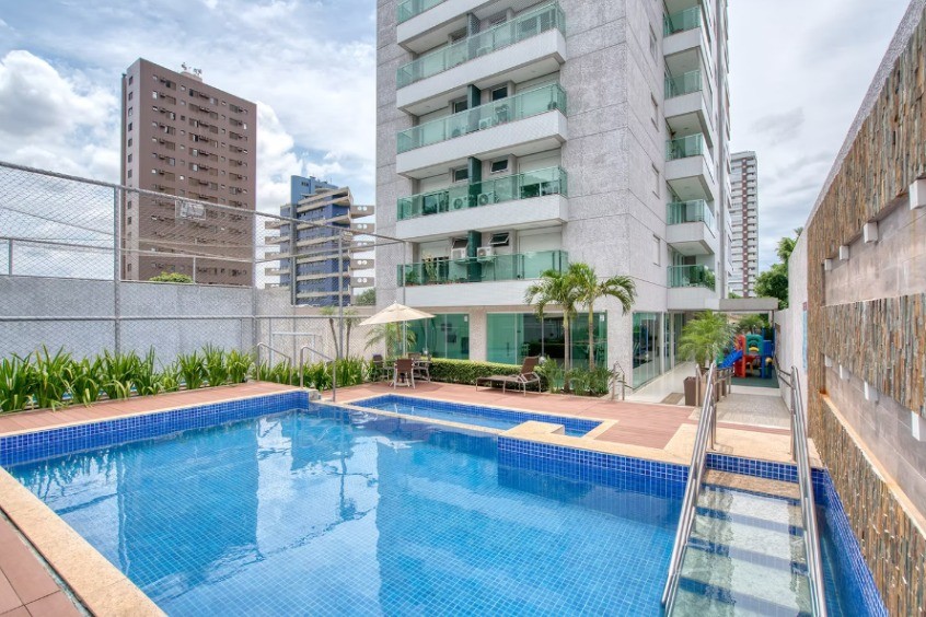 Piscinas e Mini Quadra