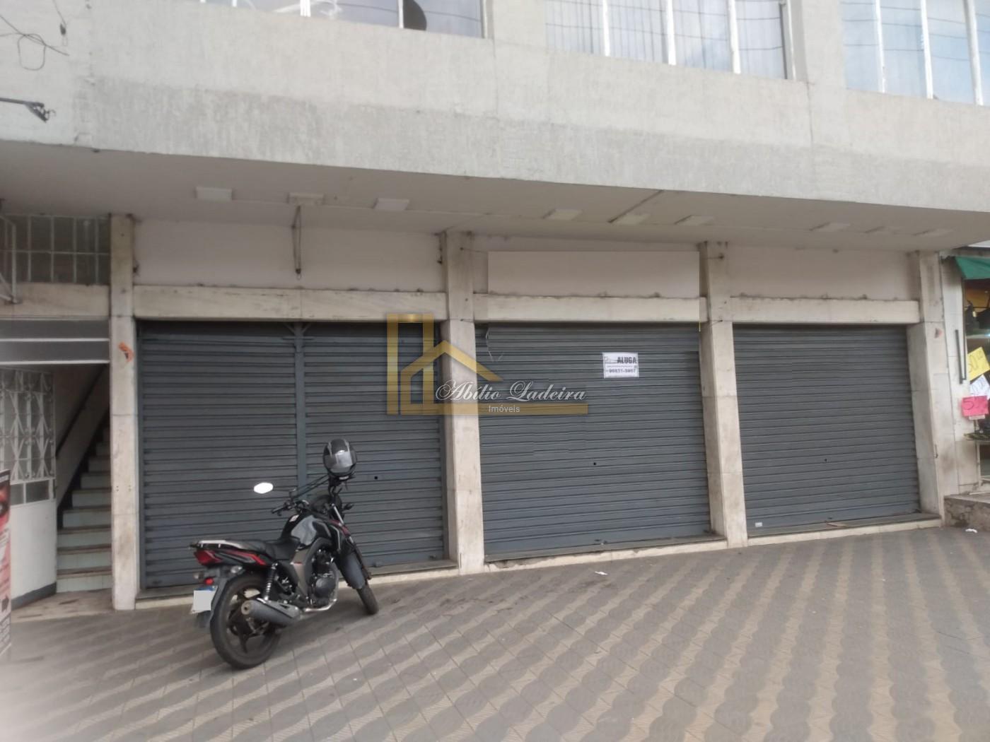 Loja para Loca��o, em Barbacena, bairro Pontilh�o, 4 banheiros