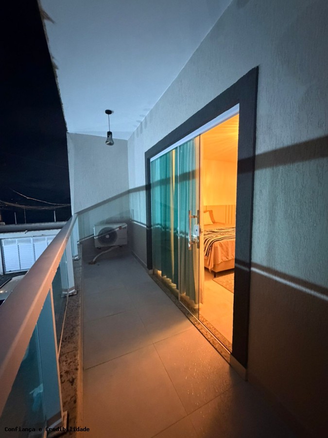 Casa em Condom�nio