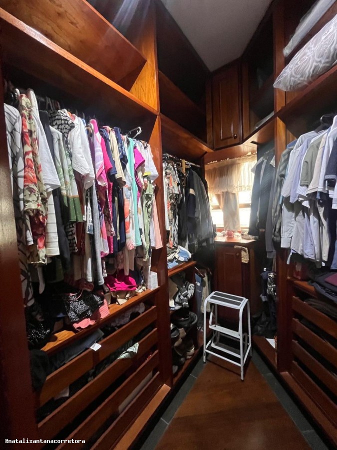 CLOSET SUITE MASTER