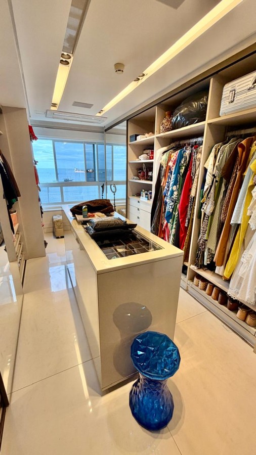 Closet com Vista Mar